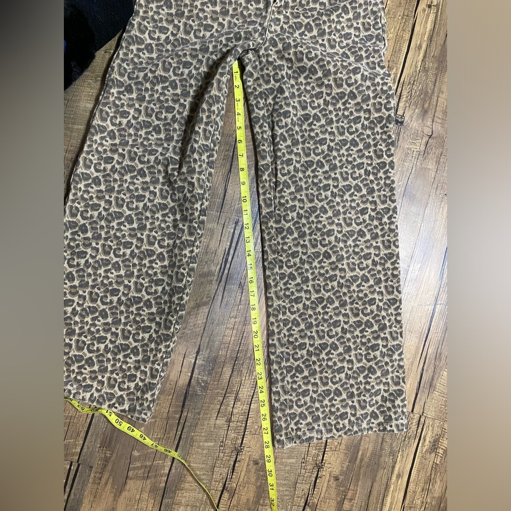 Le Lis Leopard Print Straight Leg Jeans in Beige and Black - Picture 3 of 6